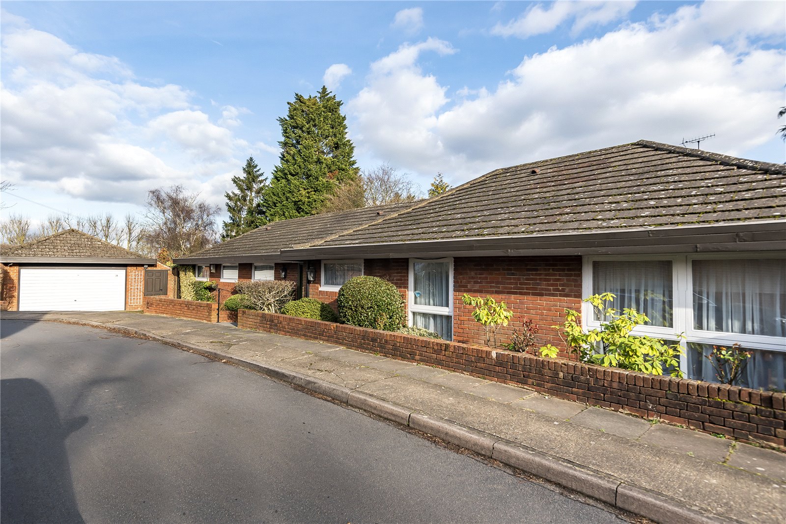 Badgers Croft, Totteridge Statons