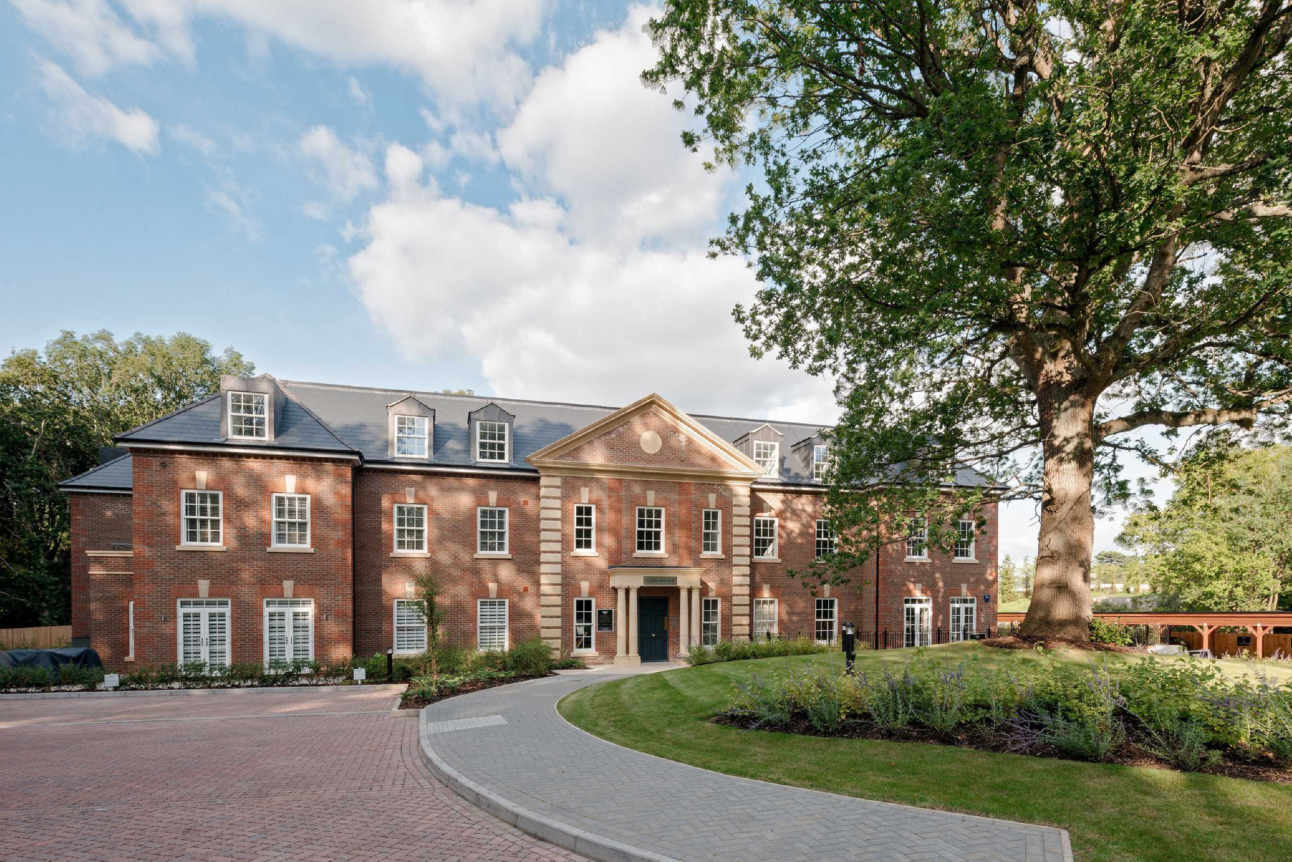 Lane, Elstree Statons