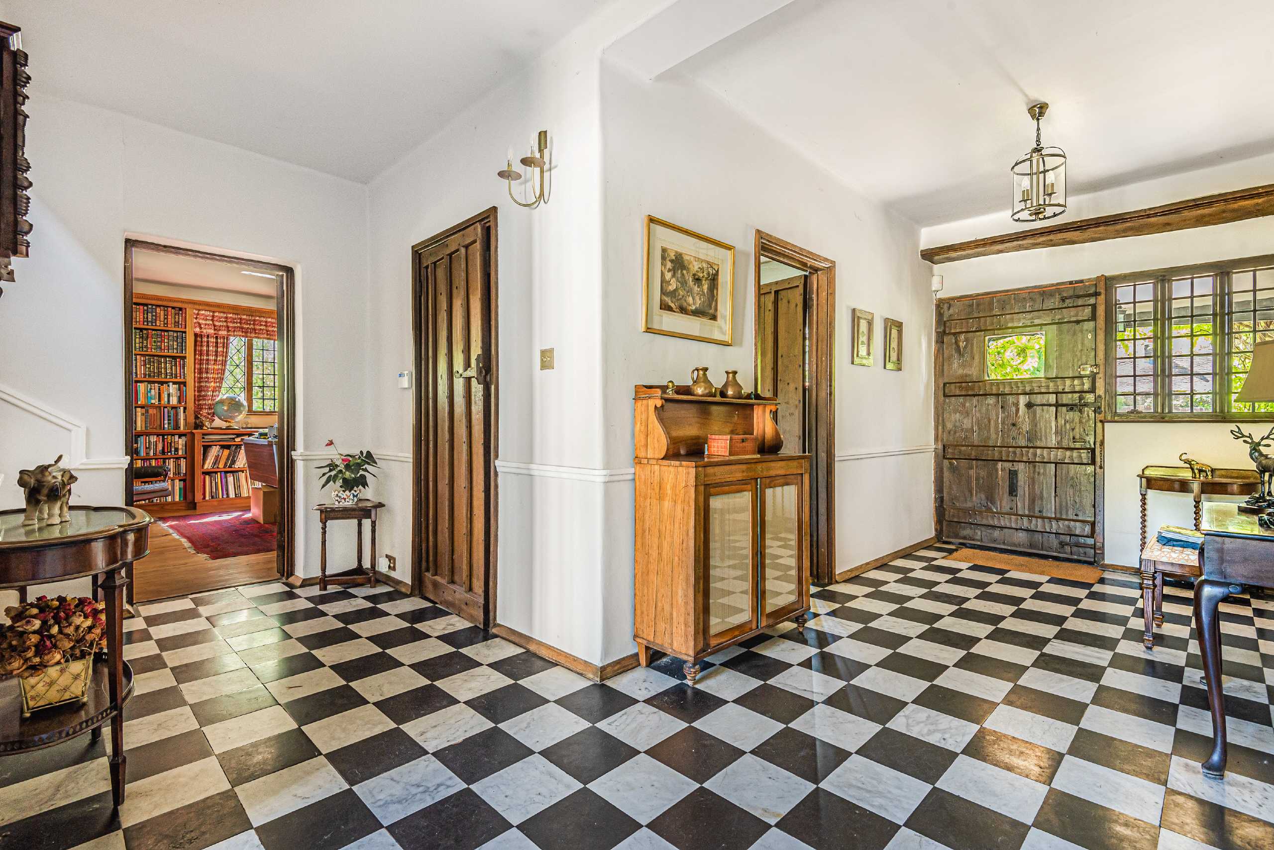 Lane, Totteridge Statons