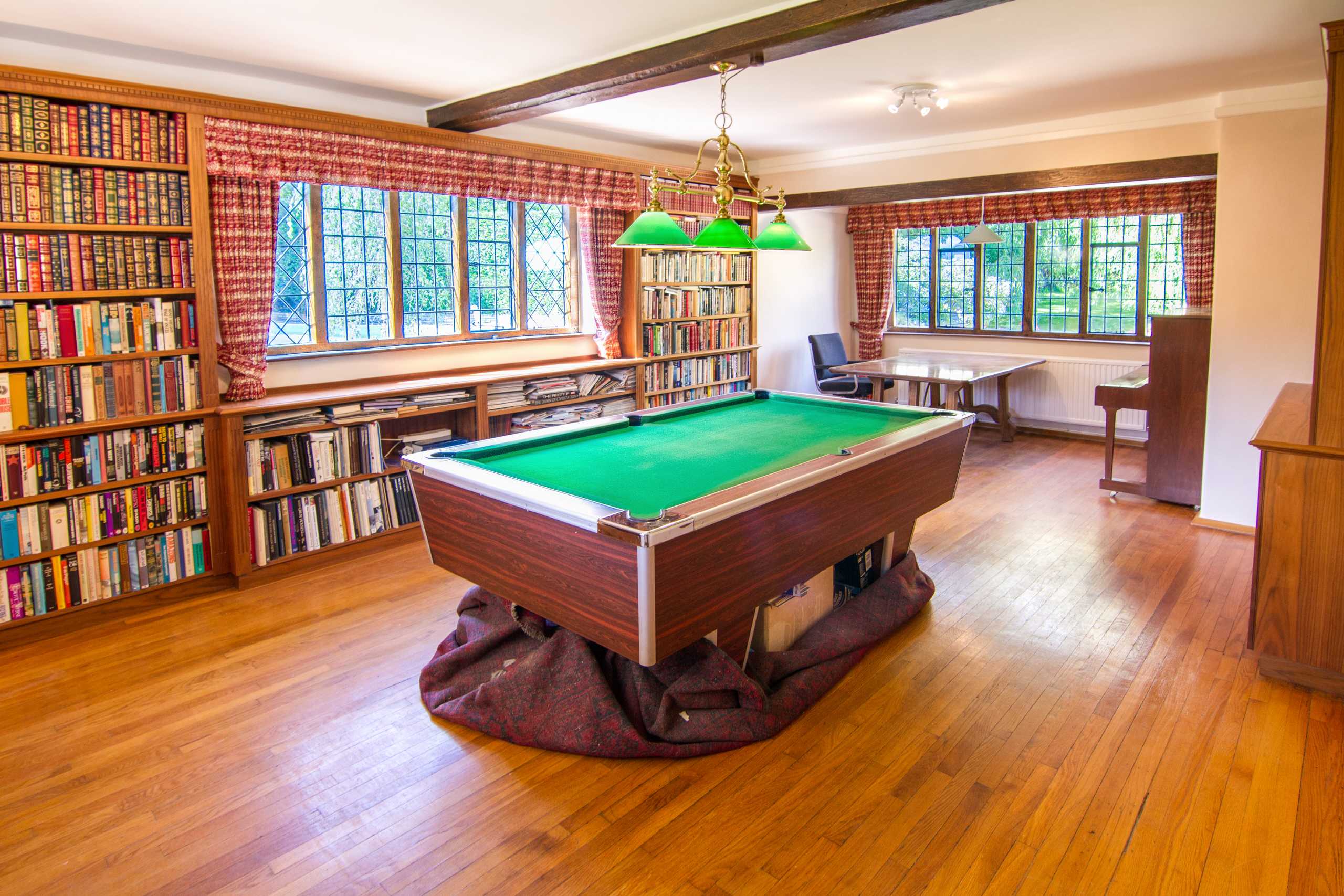 Lane, Totteridge Statons