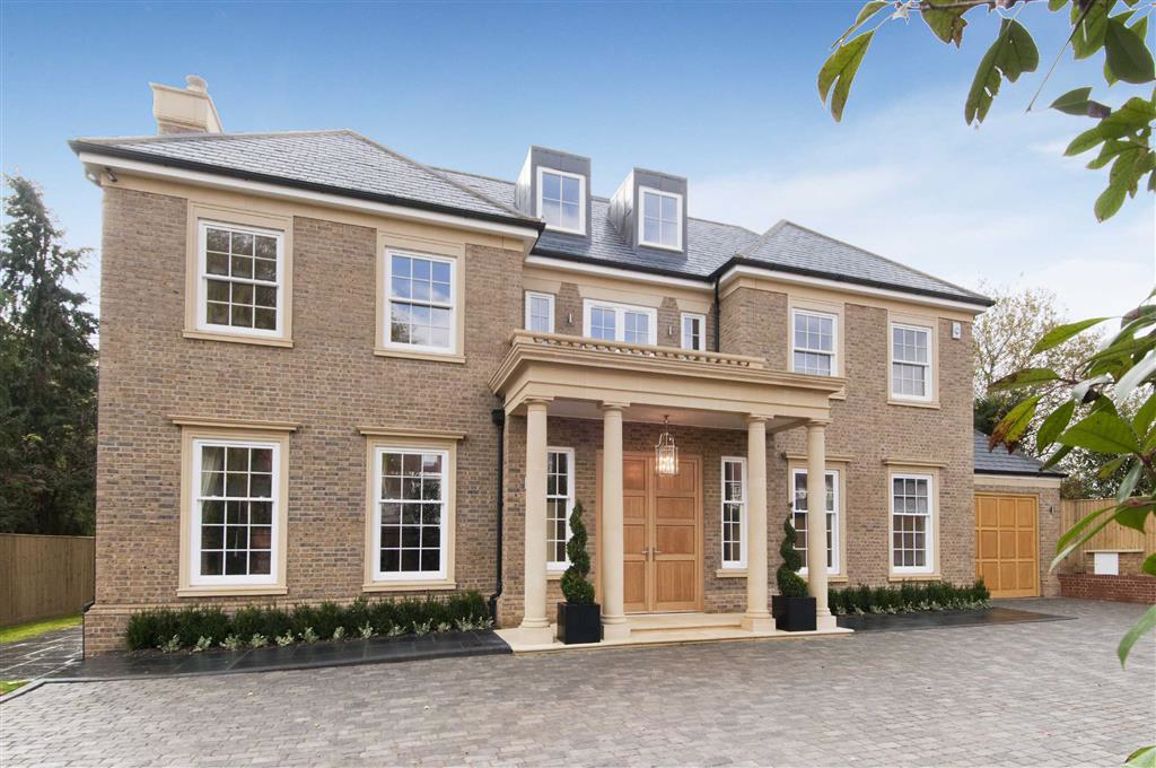 Beech Hill, Hadley Wood, Hertfordshire Statons