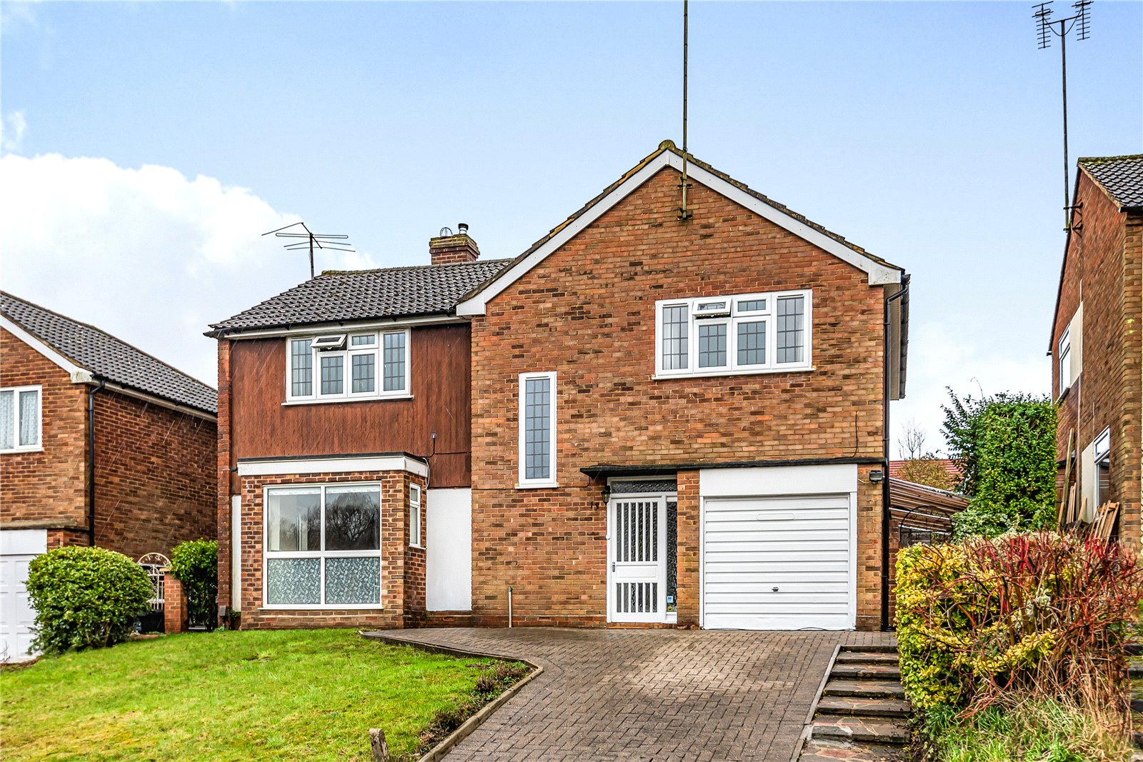 Bradgate, Cuffley Statons