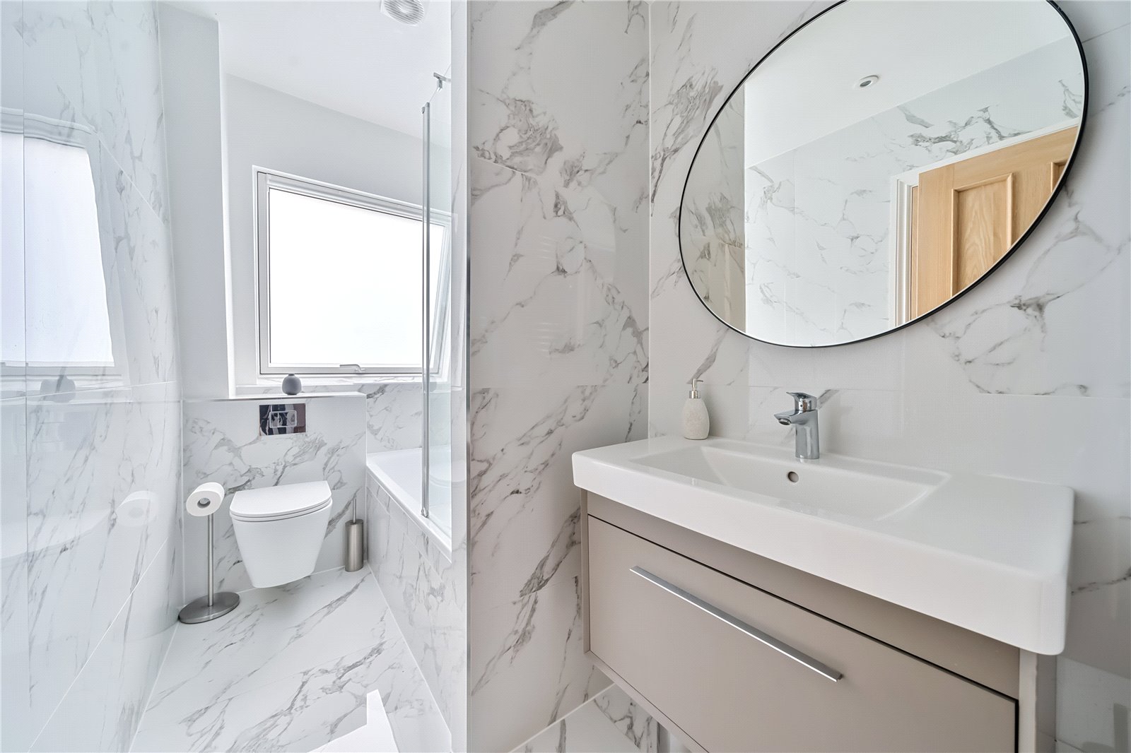 Brookside, East Statons