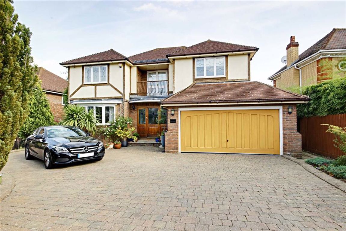 Burton Lane, Goffs Oak Waltham Cross, Hertfordshire Statons