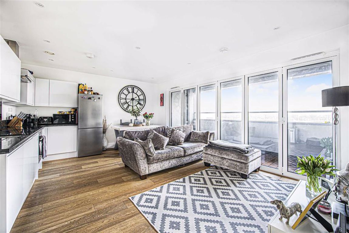 Elstree House, Borehamwood Statons