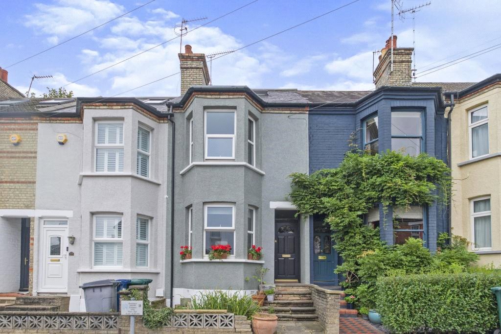 Falkland Road, Statons