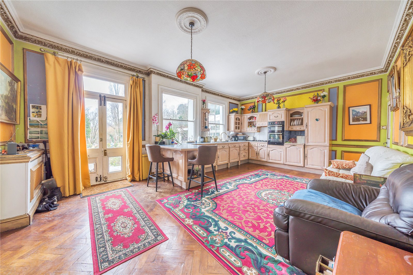 Wagon Road, Hadley Wood Statons