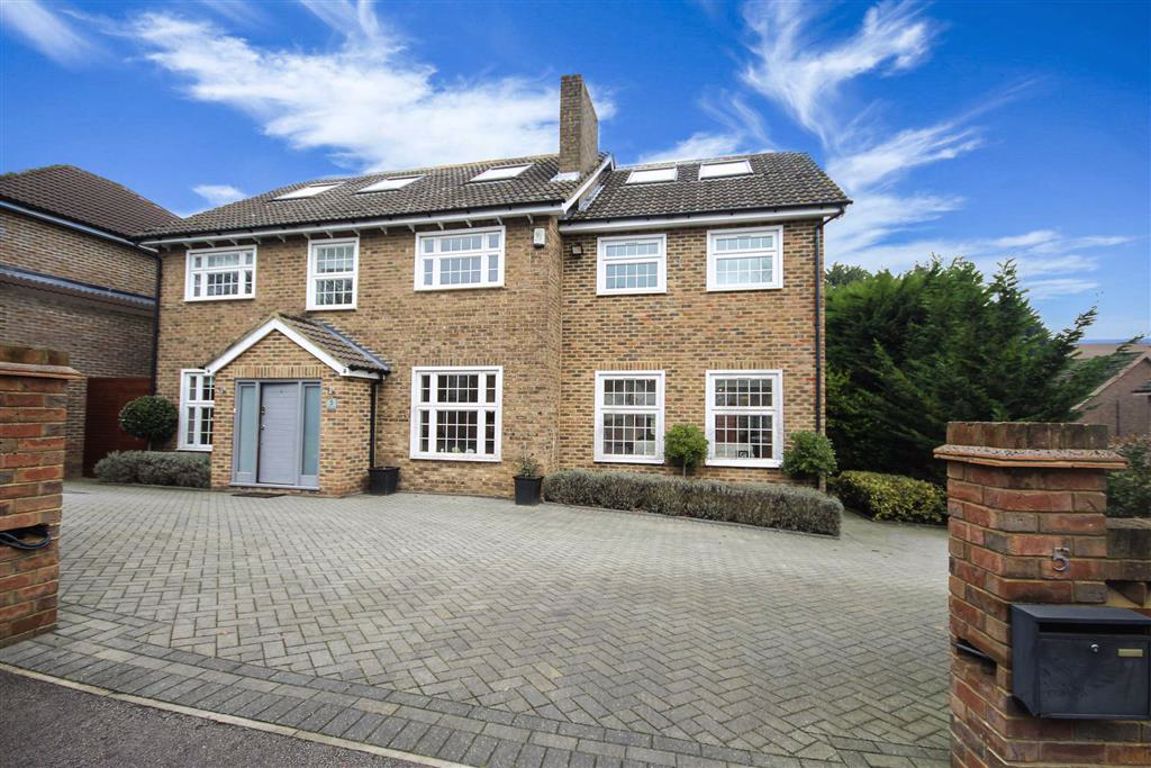 Greenacre Close, Hadley Highstone, Hertfordshire Statons