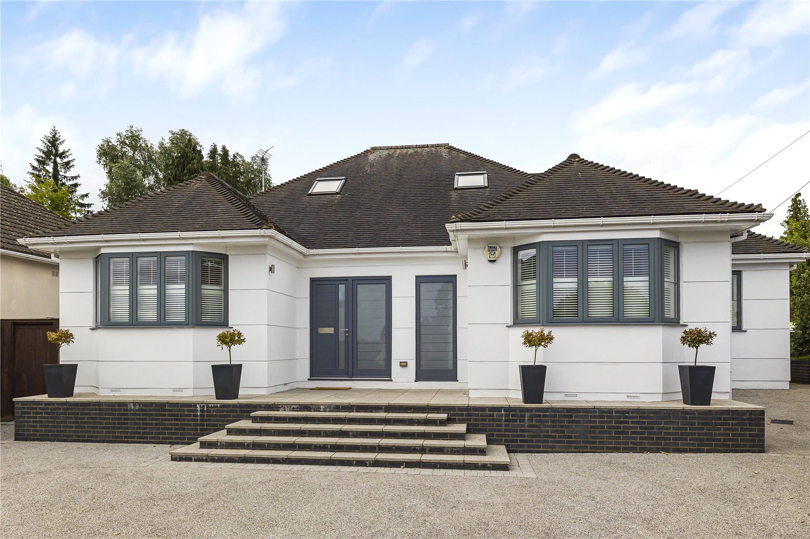 Hill Rise, Cuffley Statons