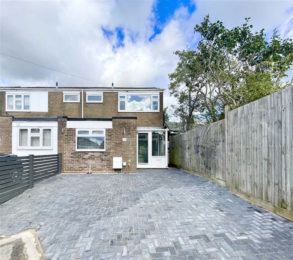 Meadow Close, Welham Green, Hertfordshire Statons