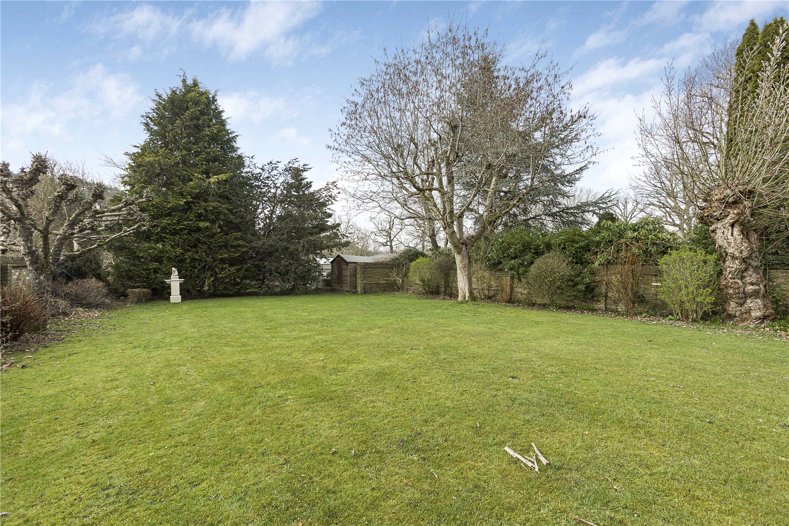 Mymms Drive, Brookmans Park Statons