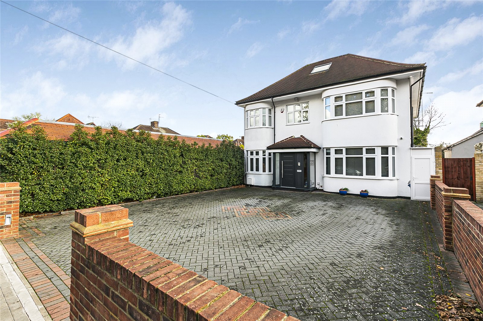 Oakdale, Southgate Statons