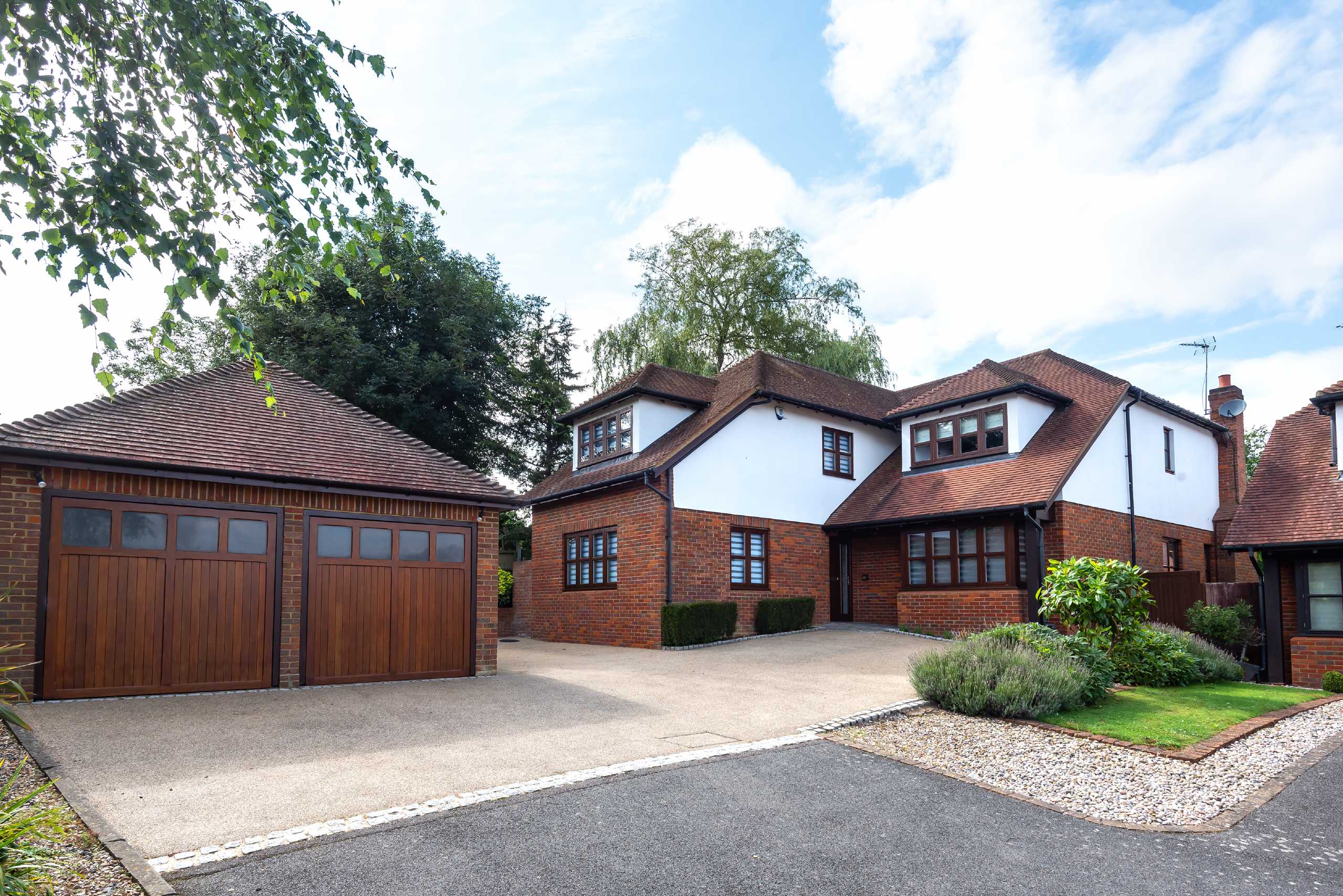 Rowbourne Place, Cuffley Statons