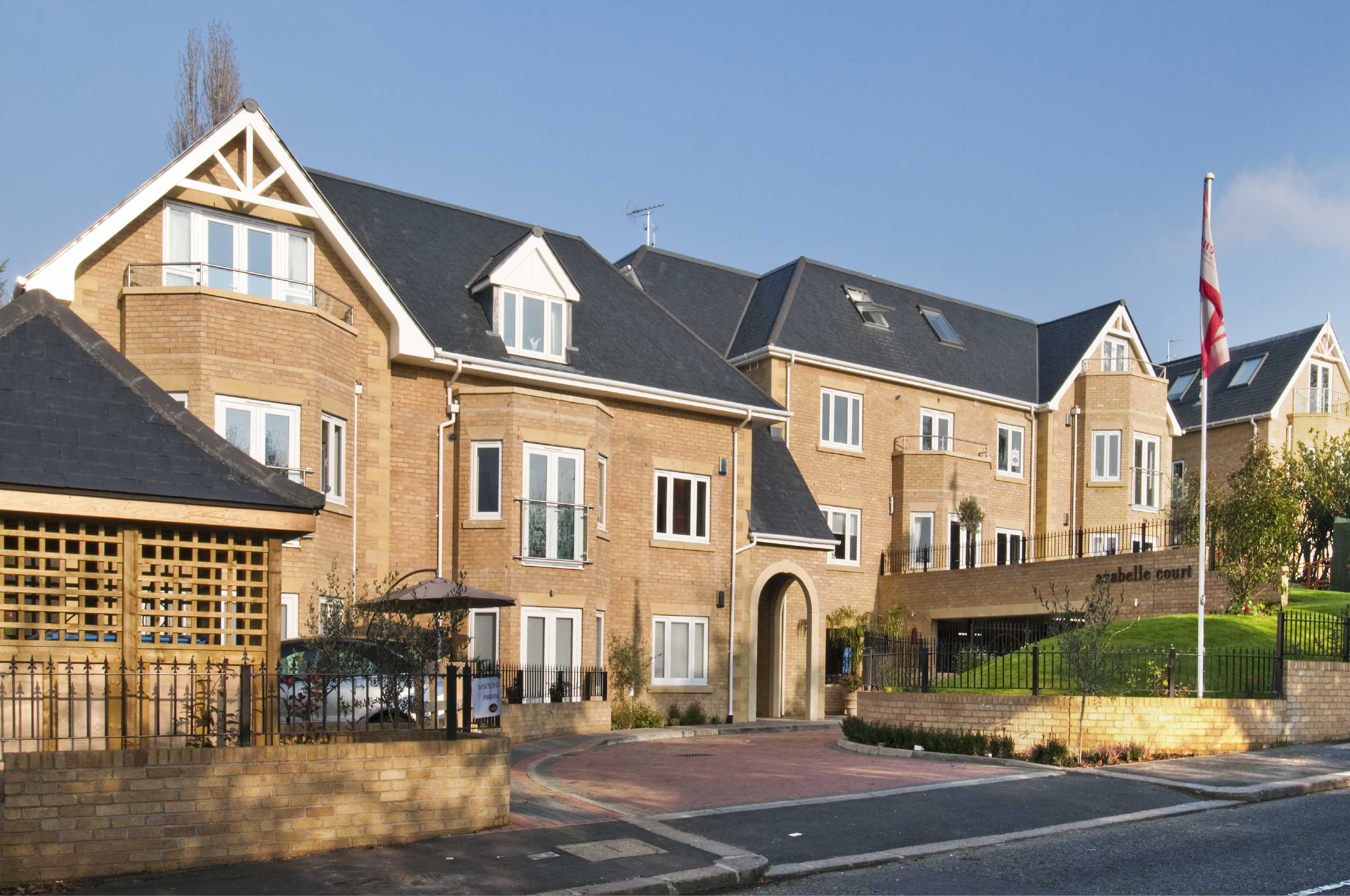 Slades Hill, Enfield Statons