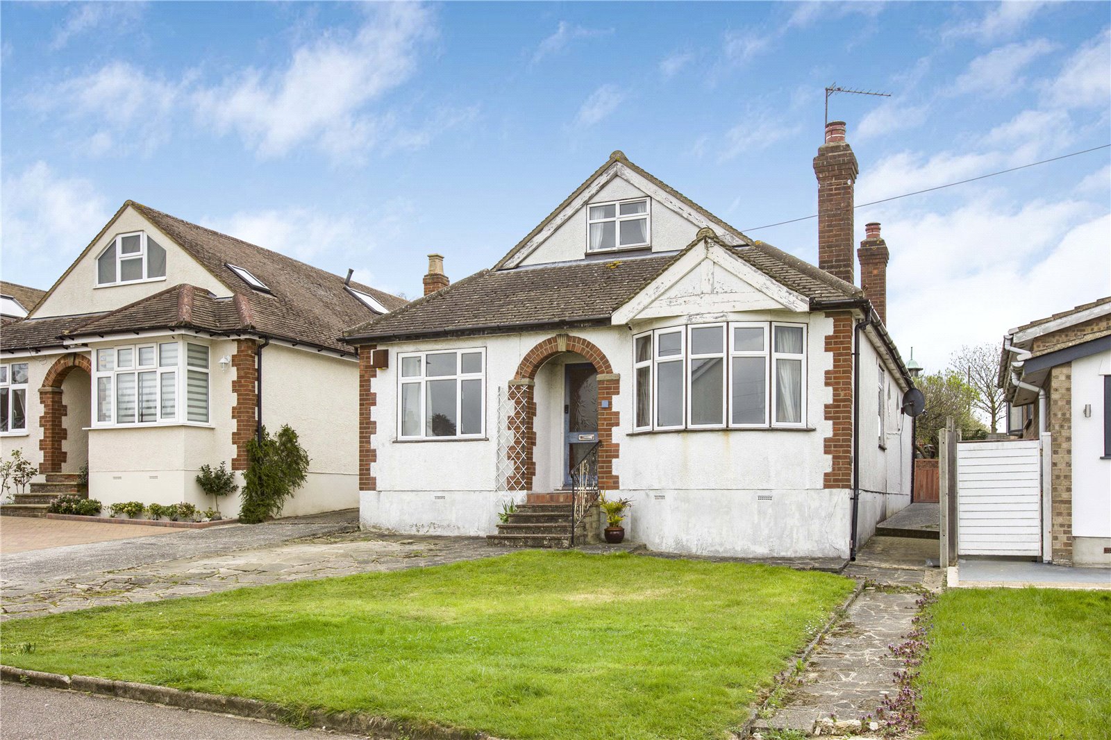 South Drive, Cuffley Statons