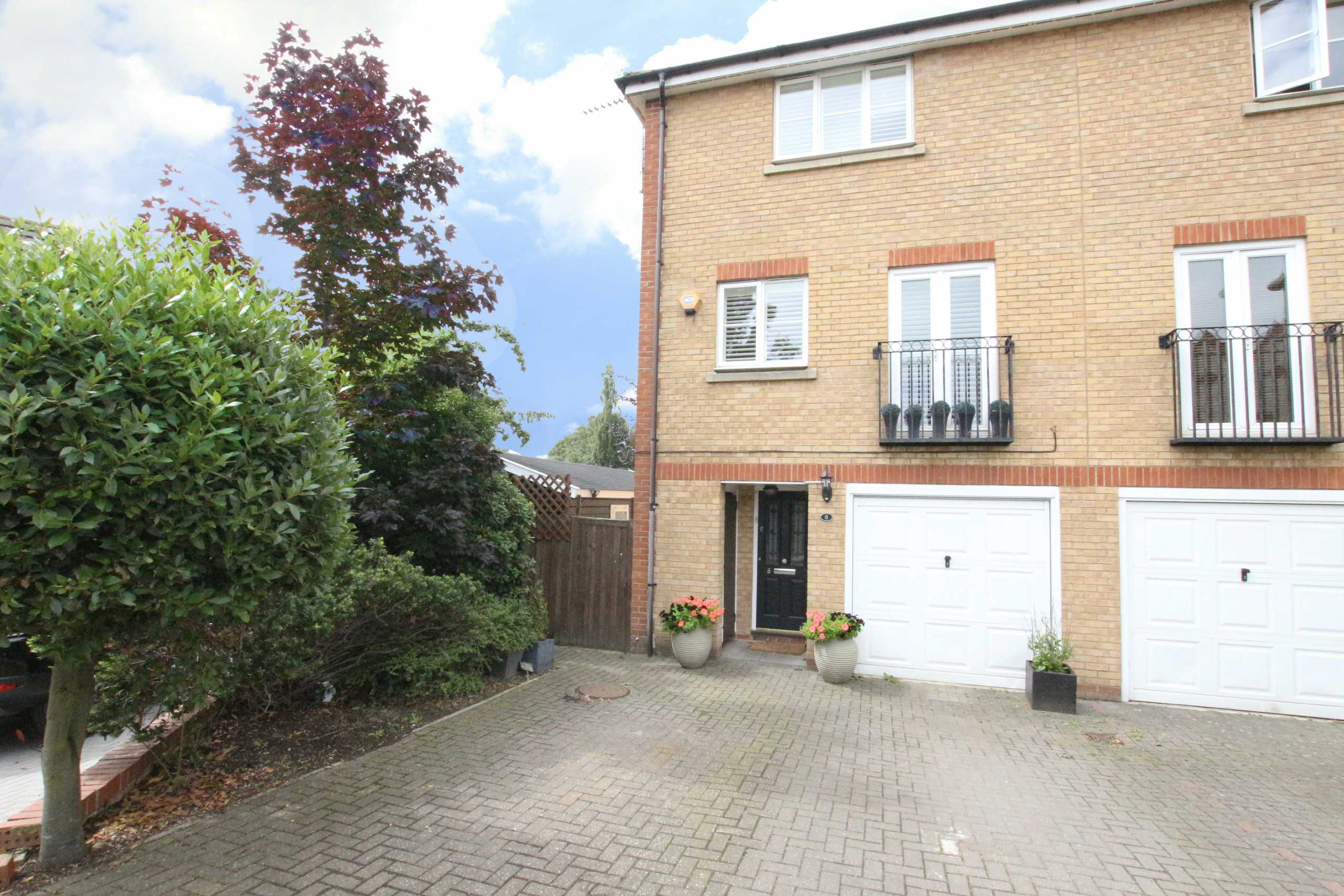 Sparkford Gardens, Friern Statons