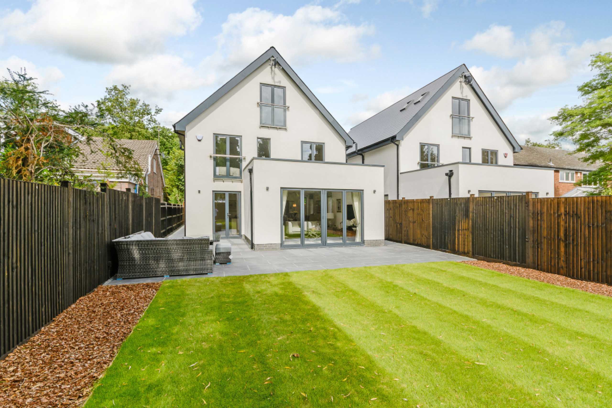 Upland Drive, Brookmans Park Statons