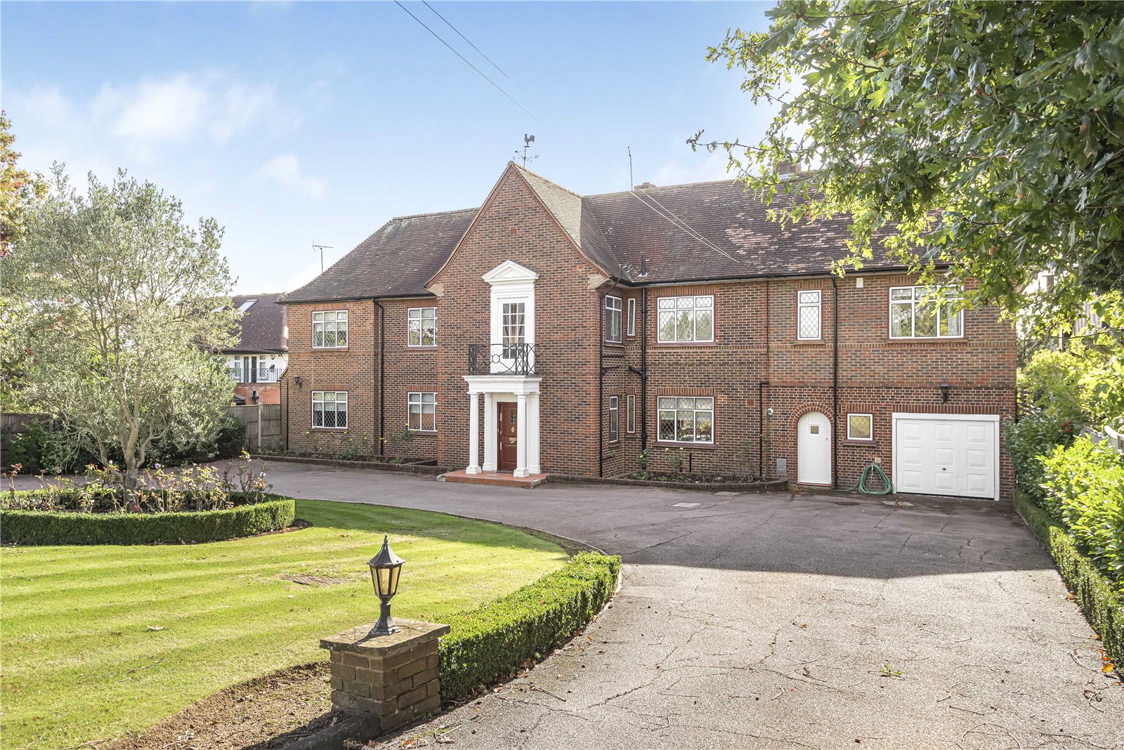 Waggon Road, Hadley Wood Statons