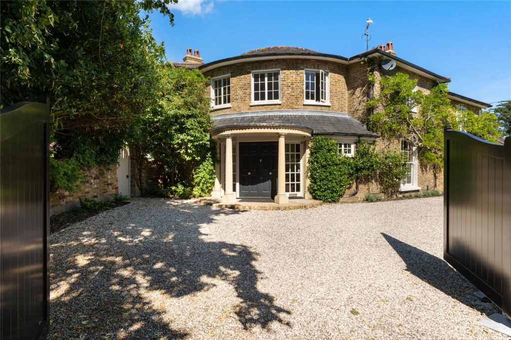Ashendene Road, Bayford