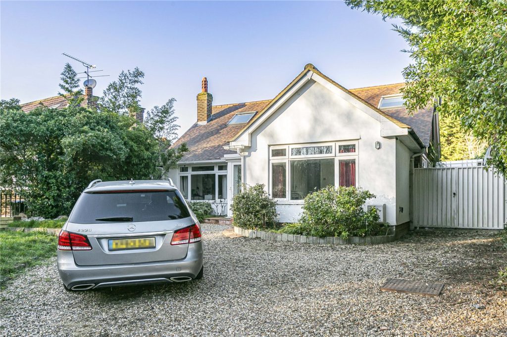 Covert Way, Hadley Wood