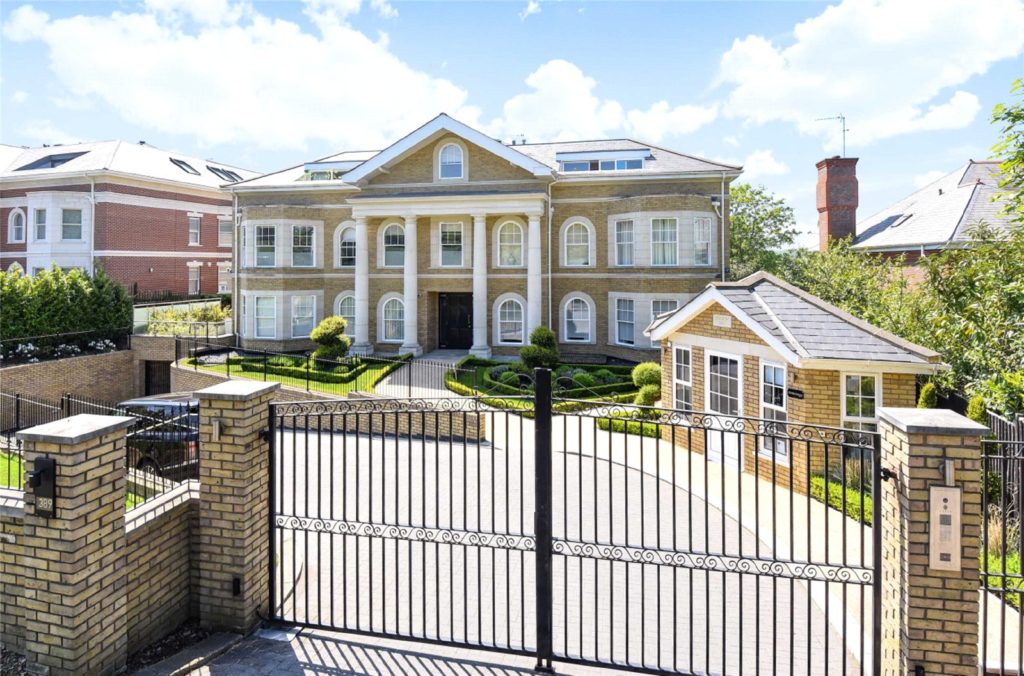 Murano House, 389 Cockfosters Road