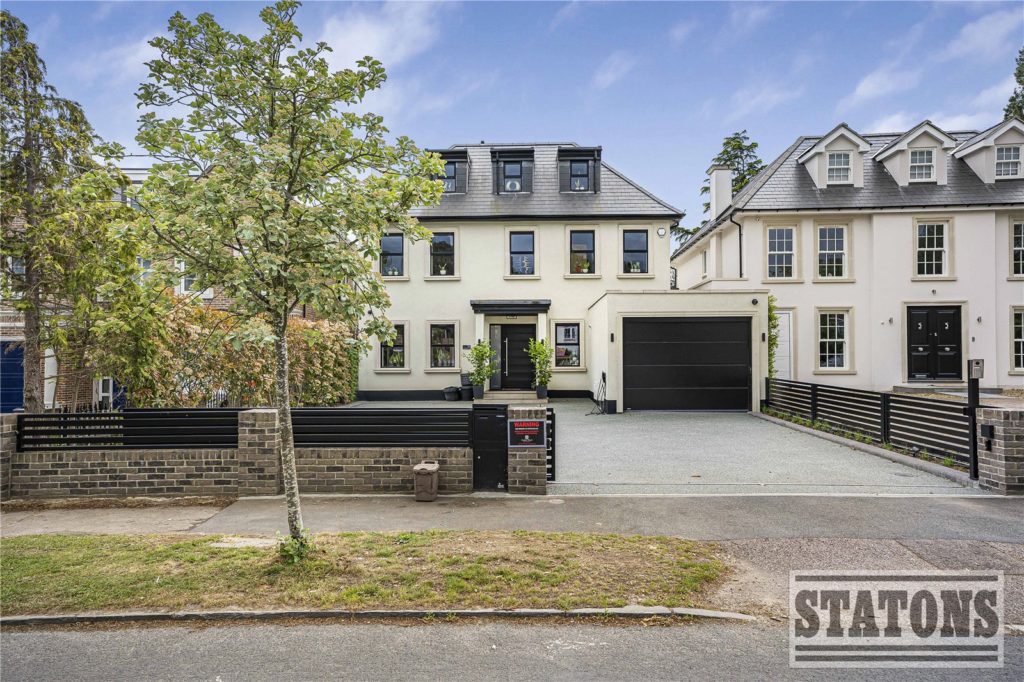Kingwell Road, Hadley Wood