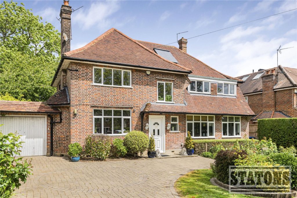Mymms Drive, Brookmans Park