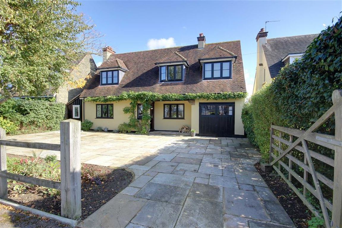 The Meadway, Cuffley, Hertfordshire Statons