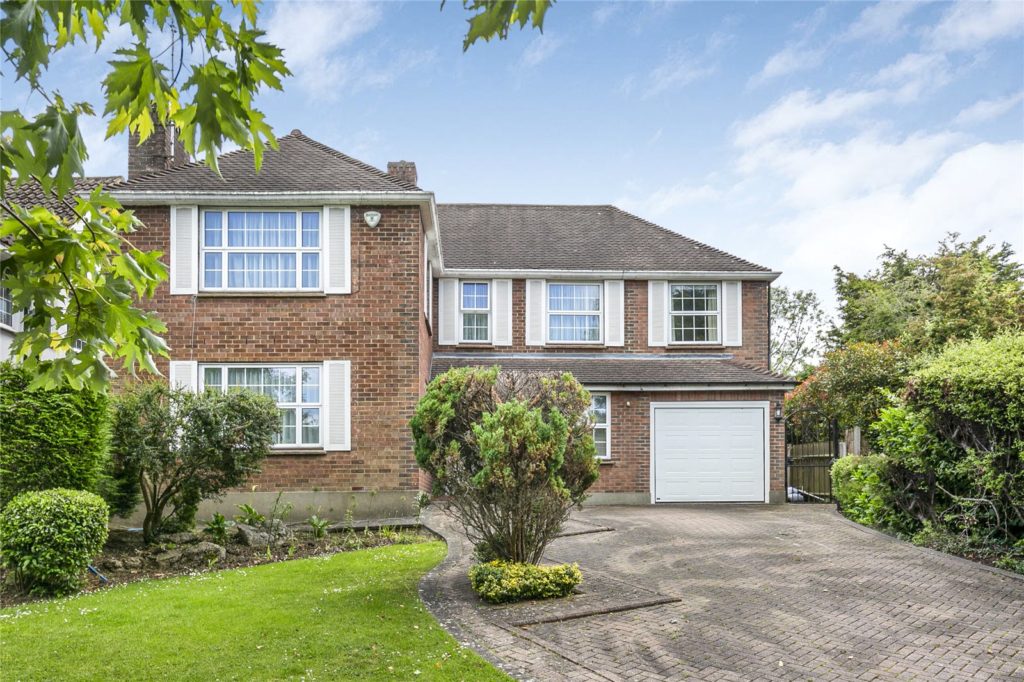 Kingwell Road, Hadley Wood