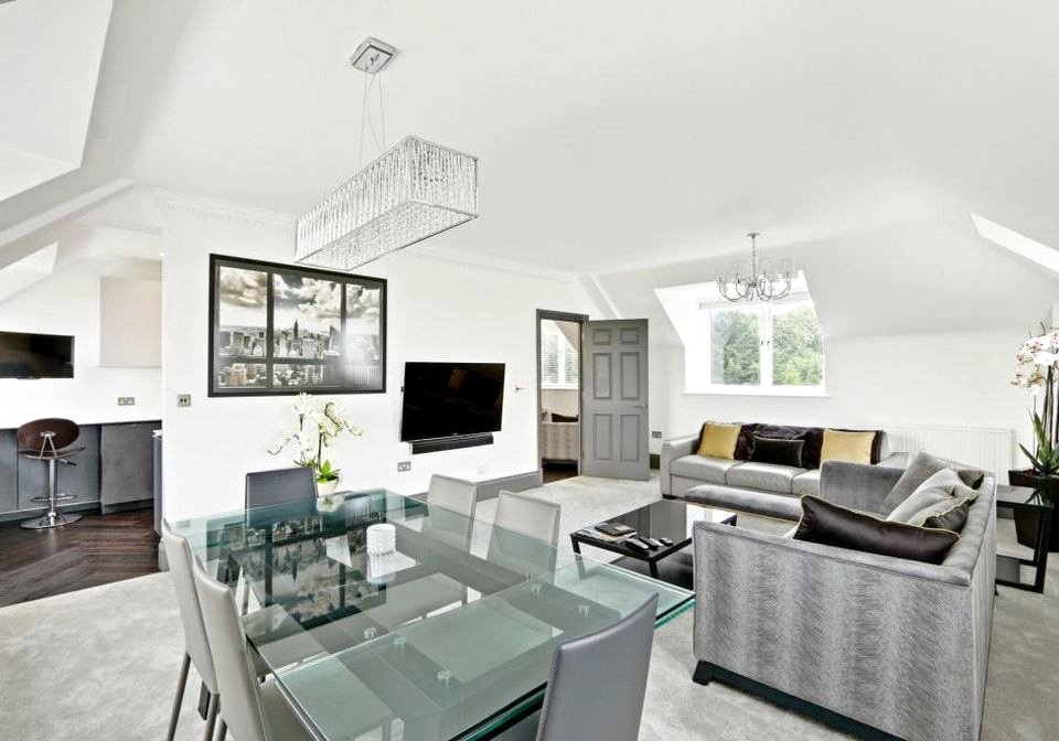 Games Road, Cockfosters