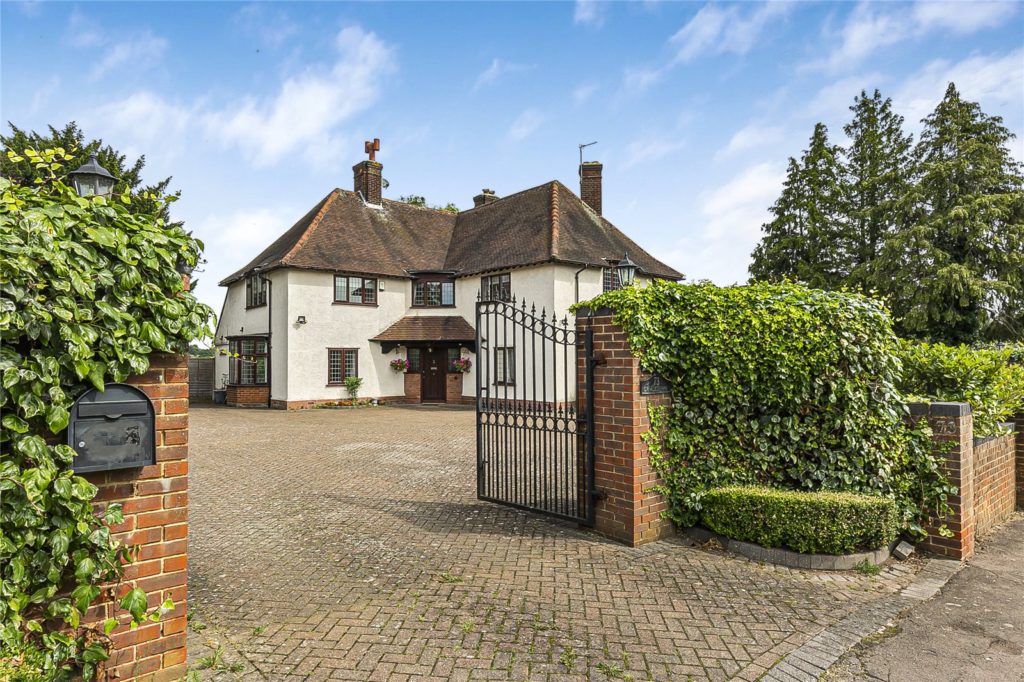 Camlet Way, Hadley Wood