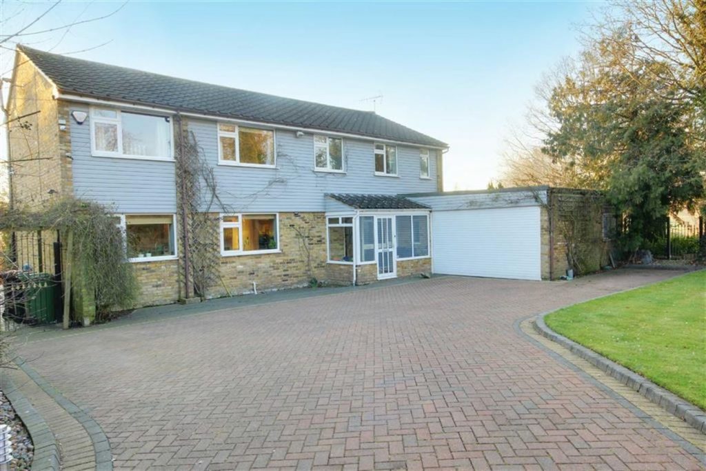 The Avenue, Potters Bar, Hertfordshire Statons