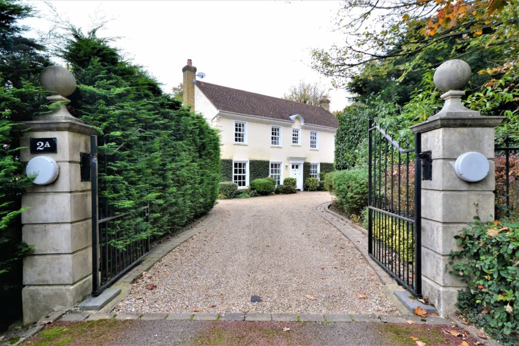 Coombehurst Close, Hadley Wood