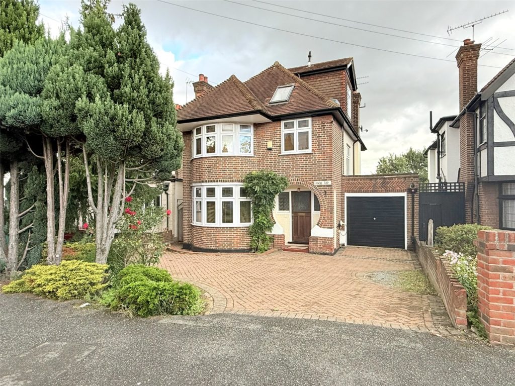 The Ridgeway, Mill Hill