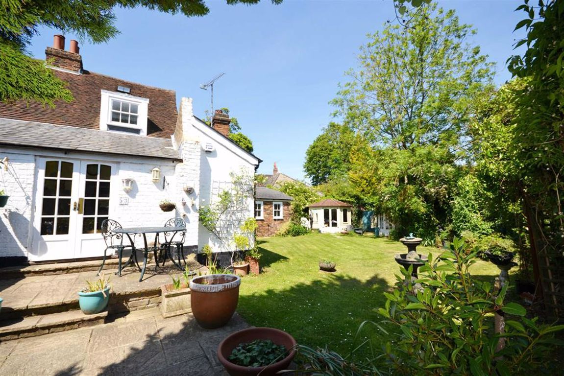 Totteridge Village, Totteridge, London Statons