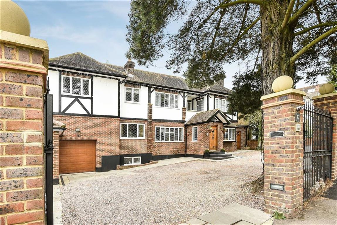 Hadley Road, Enfield, Middlesex Statons