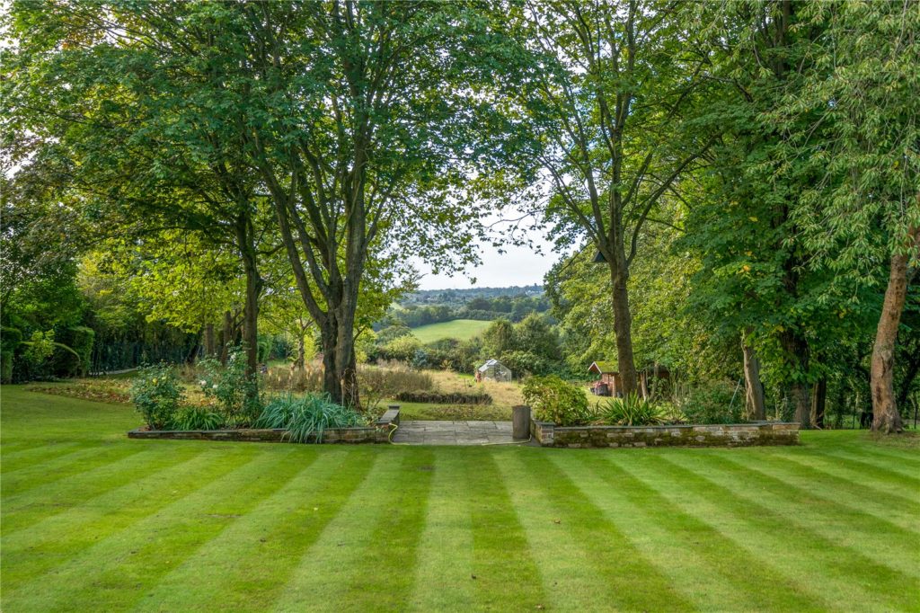 The Ridgeway, Cuffley