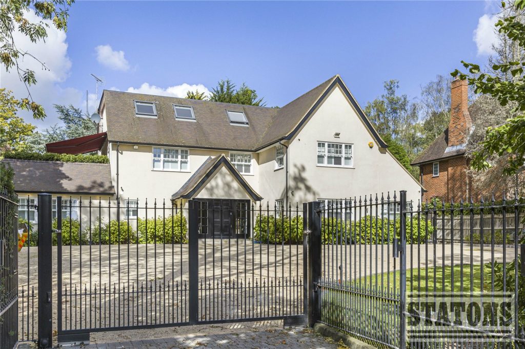 Kentish Lane, Brookmans Park