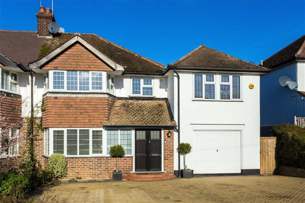 Moffats Lane, Brookmans Park, Hertfordshire Statons