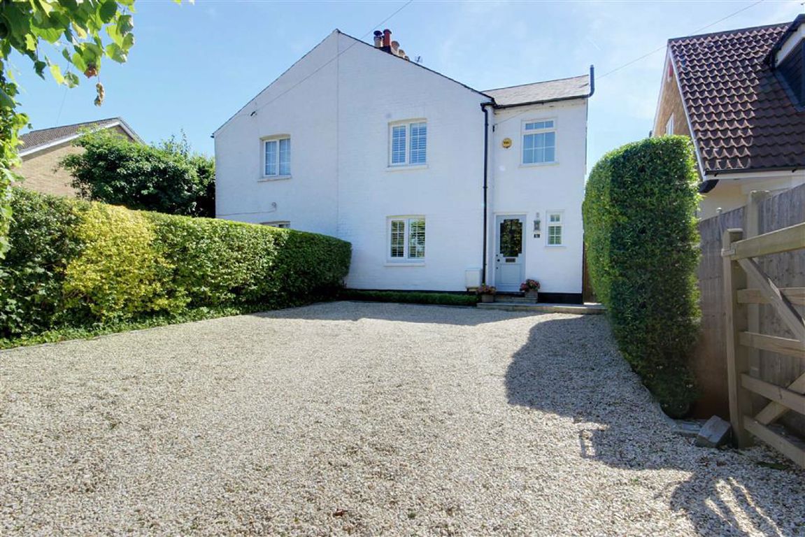 Hawkshead Road, Little Heath, Hertfordshire Statons