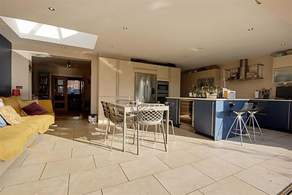 The Gardens, Brookmans Park, Hertfordshire Statons