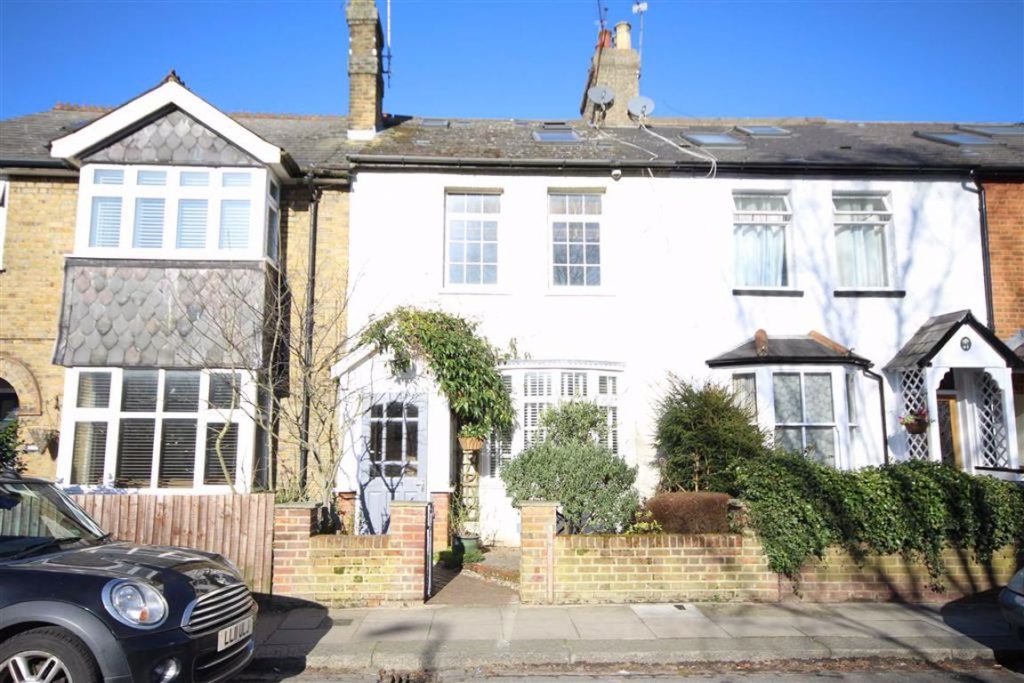 Alston Road, High Hertfordshire Statons