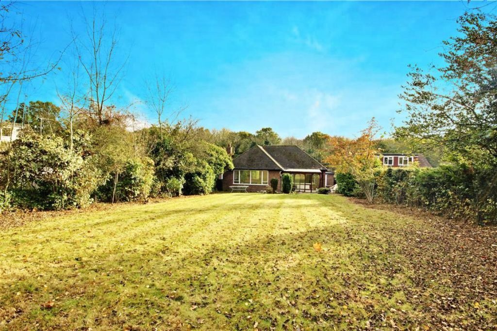 Covert Way, Hadley Wood, Hertfordshire Statons