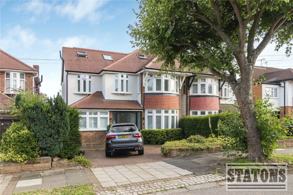 Church Crescent, Whetstone