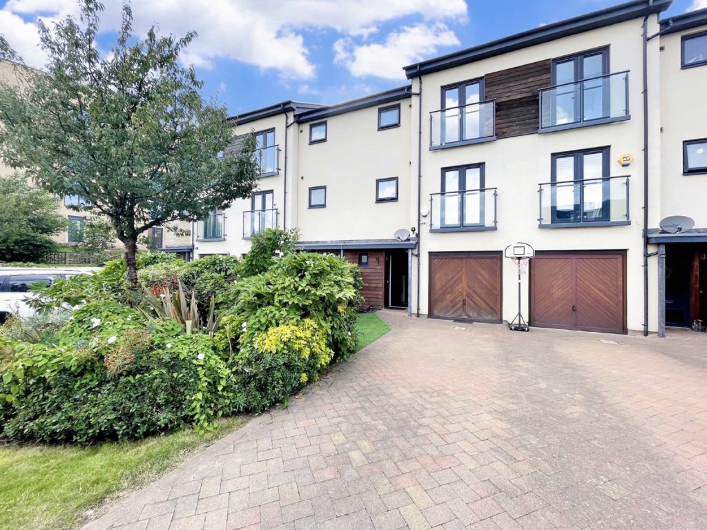 Thirleby Road, Mill Hill