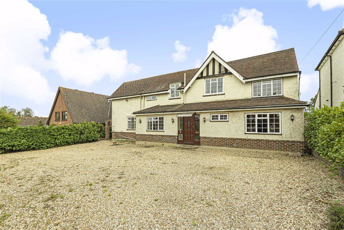 Hanyards Lane, Cuffley, Hertfordshire Statons