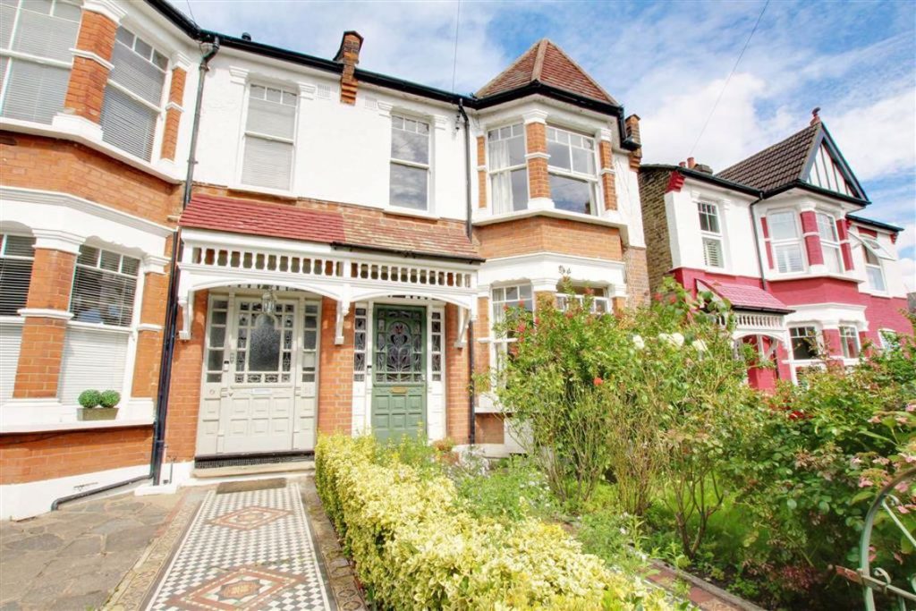 Radcliffe Road, London Statons