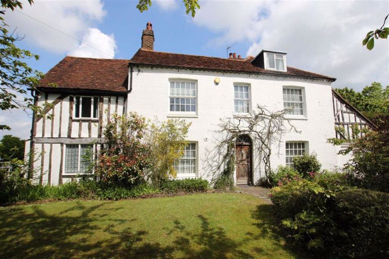 Totteridge Common, Totteridge, London Statons