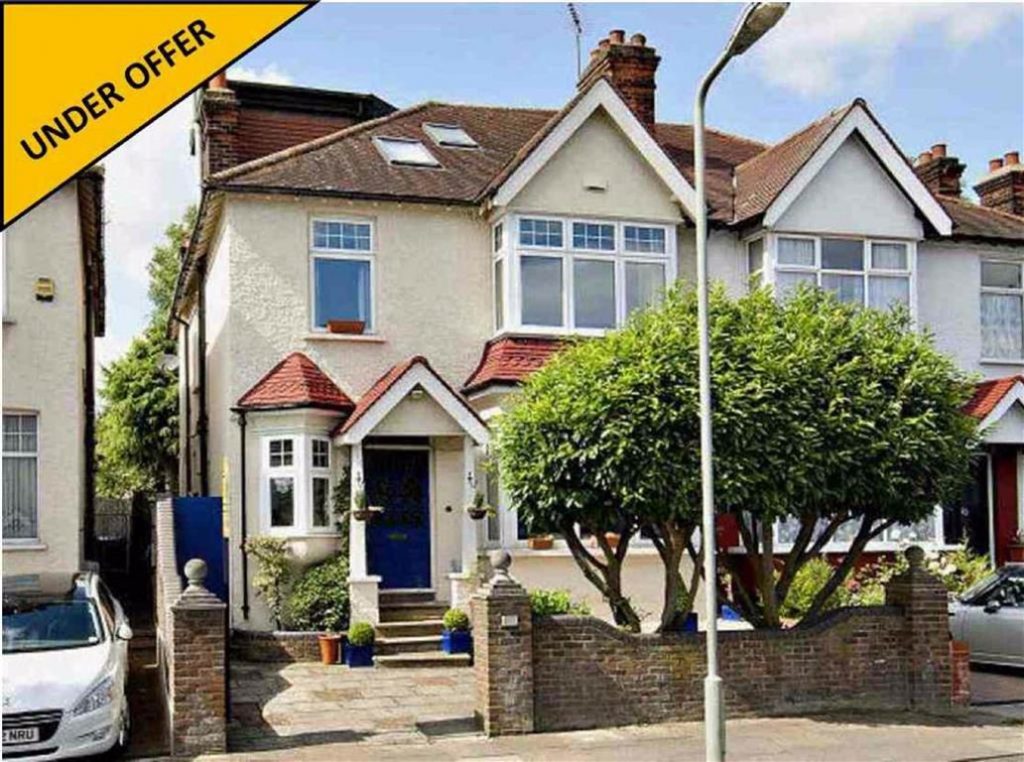 Normandy Avenue, High Hertfordshire Statons