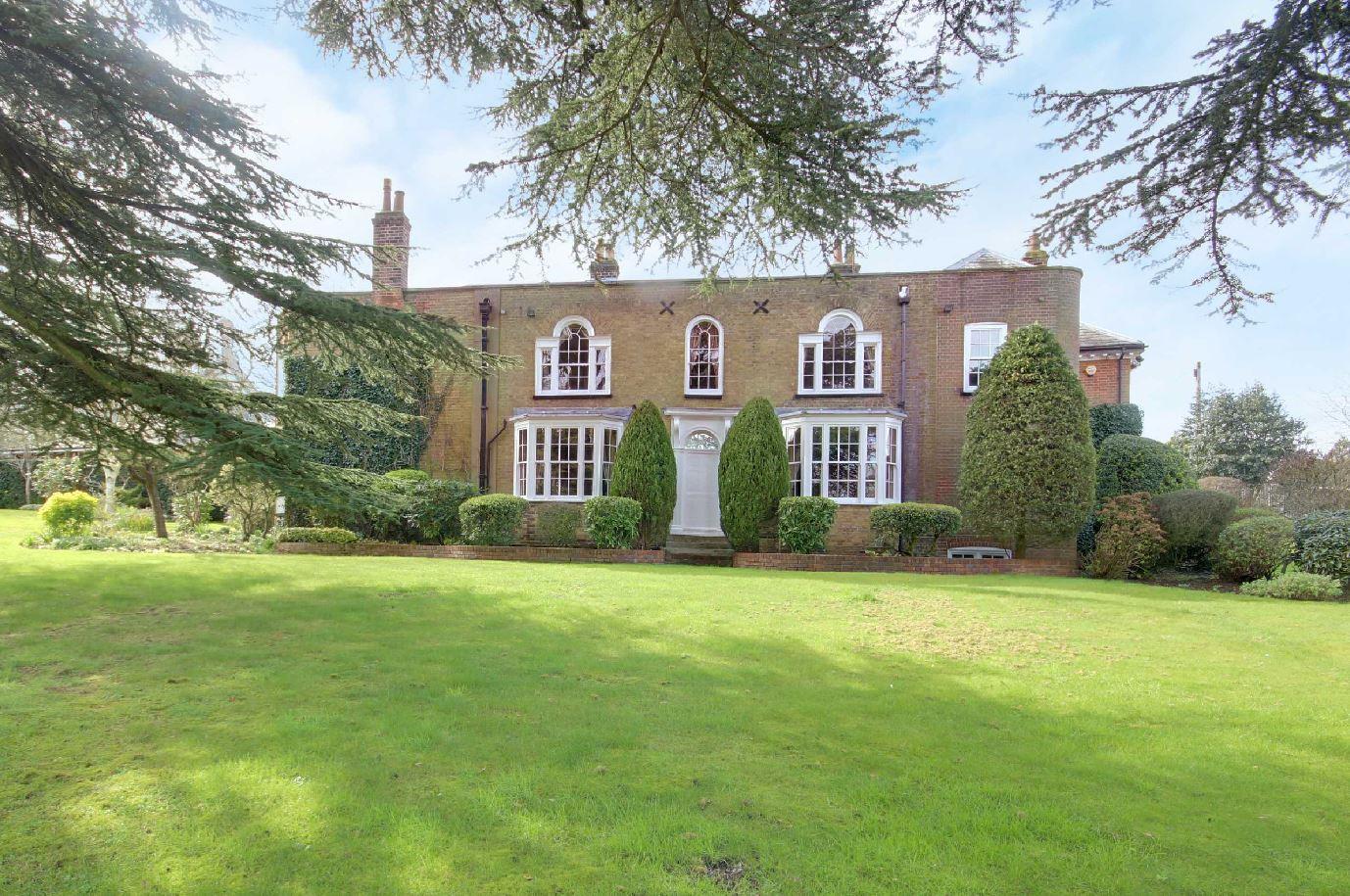 Cedar House and Cedar Cottage, Blanche Lane, South Mimms